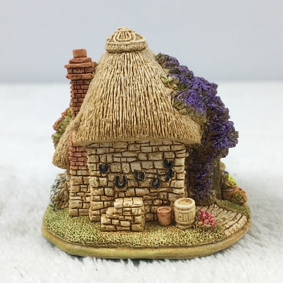 Vintage 2003 LILLIPUT LANE Where Sparks Fly (L2631) mini UK cottage collectable - Picture 4 of 13